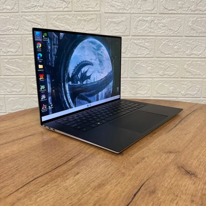 Ігровий ноутбук Б-клас Dell XPS 15 9510 / 15.6" (3456x2160) OLED Touch / Intel Core i7-11800H (8 (16) ядер по 4.6 GHz) / 16 GB DDR4 / 512 GB SSD / nVidia GeForce RTX 3050, 4 GB GDDR6, 128-bit / WebCam б/в - зображення 4