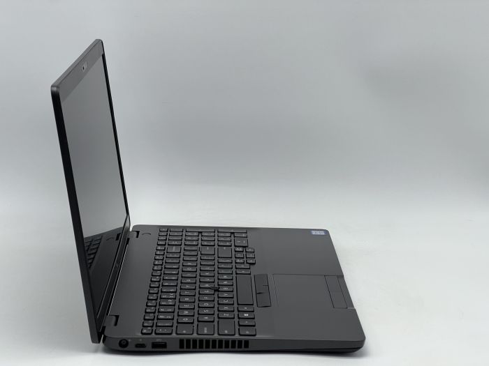 Ноутбук Dell Latitude 5500, i7-8665U, 16 GB, 240 GB, Intel UHD 620, 1920x1080, IPS [SH2609659] БУ - изображение 2