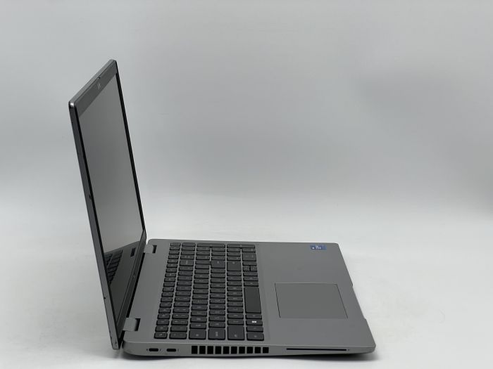 Ноутбук Dell Latitude 5520, i7-1185G7, 16 GB, 240 GB, Intel Iris Xe Graphics, 1920x1080, IPS [SH2608373] БУ - зображення 2