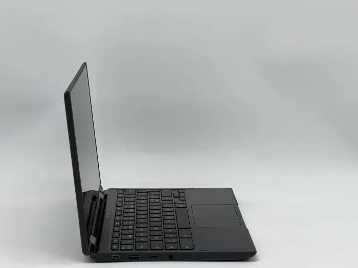 Ноутбук Lenovo 300e Chromebook 2nd Gen 2 in 1, Intel Celeron N4100, 8 GB, 32 GB, Intel UHD Graphics 600, 1366x768, IPS [2608491] БУ - зображення 2