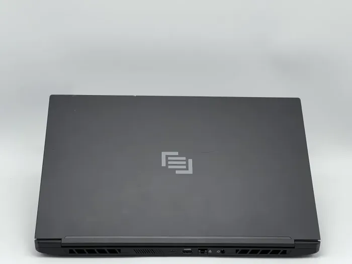 Ноутбук Maingear Vector Pro 2 MG-VCP17A-3070, AMD Ryzen 9 5900HX, 32 GB, 480 GB, NVIDIA GeForce RTX 3070, 2560x1440, IPS [SH26031371] БУ - зображення 4