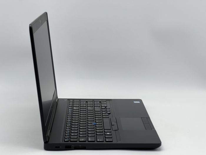 Ноутбук Dell Latitude 5590, i5-7300U, 8 GB, 120 GB, Intel HD Graphics 620, 1366x768, TN [SH2605886] БУ - изображение 2