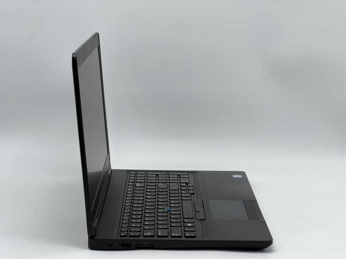 Ноутбук Dell Latitude 5590, i5-7300U, 8 GB, 120 GB, Intel HD Graphics 620, 1366x768, TN [SH26061011] БУ - изображение 2