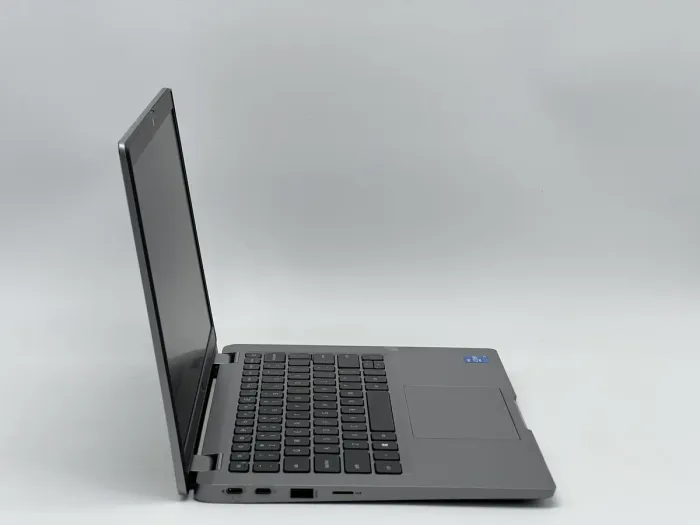 Ноутбук Dell Latitude 5320, i7-1185G7, 16 GB, 240 GB, Intel Iris Xe Graphics, 1920x1080, IPS [SH2604070] БУ - зображення 2