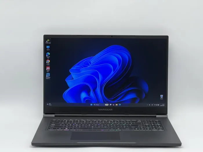 Ноутбук Maingear Vector Pro 2 MG-VCP17A-3070, AMD Ryzen 9 5900HX, 32 GB, 480 GB, NVIDIA GeForce RTX 3070, 2560x1440, IPS [SH26031371] БУ - зображення 1