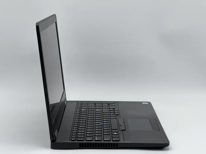 Ноутбук Dell Latitude E5570, i3-6100U, 8 GB, 240 GB, Intel HD Graphics 520, 1920x1080, IPS [SH2603684] БУ - зображення 2
