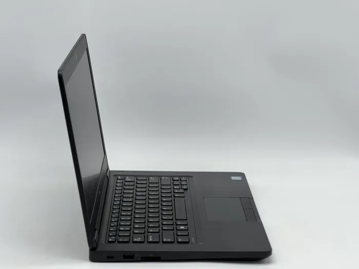 Ноутбук Dell Latitude 5480, i5-6300U, 8 GB, 240 GB, Intel HD Graphics 520, 1920x1080, IPS [SH2605737] БУ - зображення 2