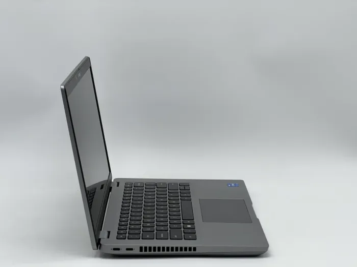 Ноутбук Dell Latitude 5431, i5-1240P, 16 GB, 240 GB, Intel Iris Xe Graphics, 1920x1080, IPS [SH26031052] БУ - зображення 2