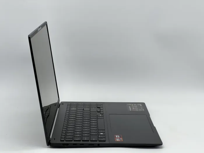 Ноутбук Asus VivoBook S16 M5606WA, AMD Ryzen AI 9 HX 370, 32 GB, 480 GB, AMD Radeon 890M, 3200x2000, OLED [SH26031124] БУ - зображення 2