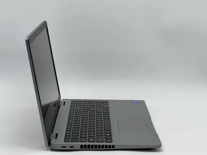 Ноутбук Dell Latitude 5520, i5-1135G7, 16 GB, 240 GB, Intel Iris Xe Graphics, 1920x1080, IPS [SH26041130] БУ - зображення 2