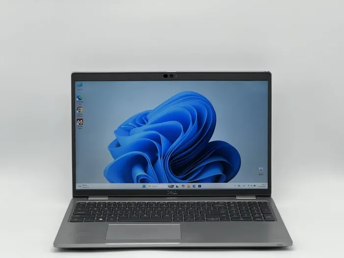 Ноутбук Dell Latitude 5520, i5-1145G7, 16 GB, 240 GB, Intel Iris Xe Graphics, 1920x1080, IPS [SH2505630] БУ - зображення 1