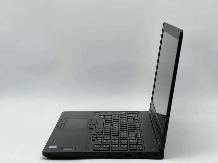 Ноутбук Dell Latitude 5590, i5-8350U, 16 GB, 480 GB, Intel UHD Graphics 620, 1920x1080, IPS [SH2603316] БУ - зображення 3