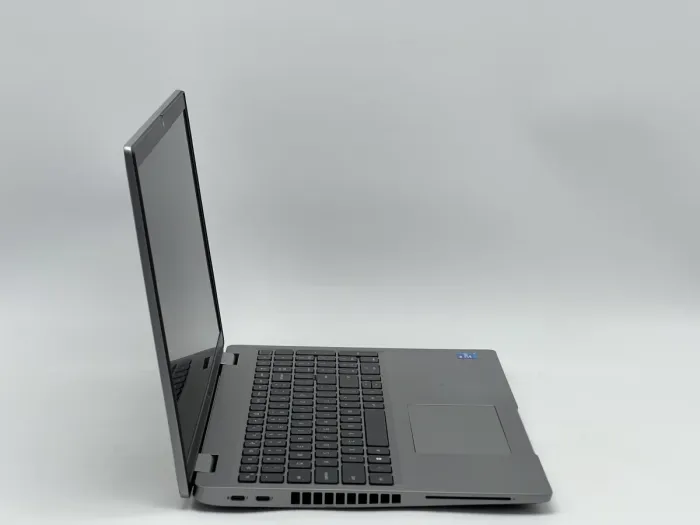 Ноутбук Dell Latitude 5520, i5-1145G7, 16 GB, 240 GB, Intel Iris Xe Graphics, 1920x1080, IPS [SH2605739] БУ - зображення 2