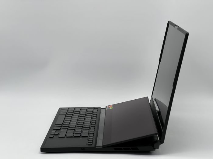 Ноутбук Asus ROG Zephyrus Duo GX650PY, AMD Ryzen 9 7945HX, 32 GB, 960 GB, NVIDIA GeForce RTX 4090, 2560 x 1600, OLED [SH26031123] БУ - изображение 3