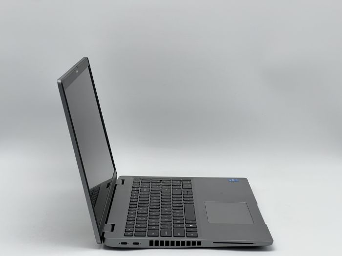 Ноутбук Dell Latitude 5520, i5-1135G7, 16 GB, 240 GB, Intel Iris Xe Graphics, 1920x1080, IPS [SH26021726] БУ - зображення 2