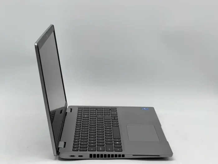 Ноутбук Dell Latitude 5520, i5-1145G7, 16 GB, 240 GB, Intel Iris Xe Graphics, 1920x1080, IPS [SH26071107] БУ - изображение 2