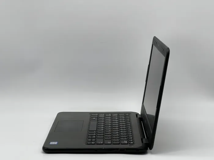 Ноутбук Dell Latitude 3300, i5-8250U, 8 GB, 240 GB, Intel UHD Graphics 620, 1366x768, TN [IS2512095] БУ - зображення 3