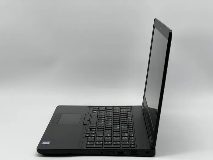 Ноутбук Dell Latitude 5590, i5-8250U, 16 GB, 240 GB, Intel UHD Graphics 620, 1920x1080, IPS [NS2509198] БУ - зображення 3