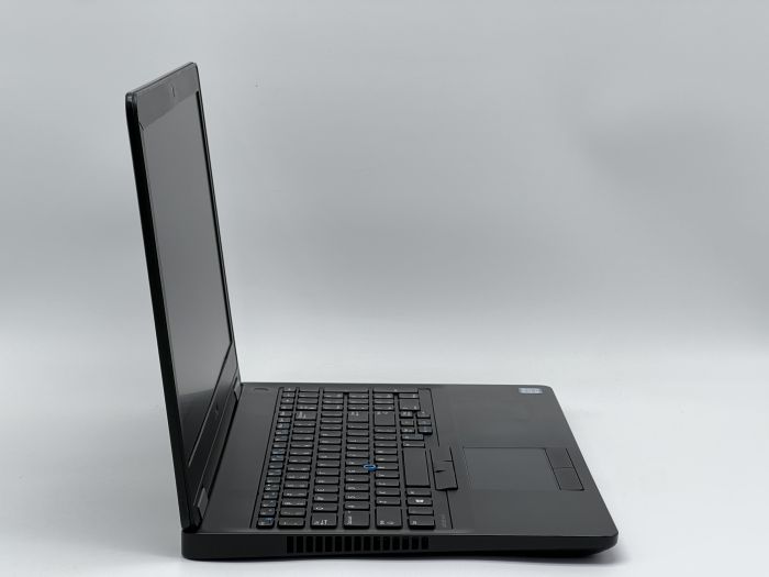 Ноутбук Dell Latitude E5570, i3-6100U, 16 GB, 240 GB, Intel HD 520, 1366x768, TN [SH2603712] БУ - изображение 2