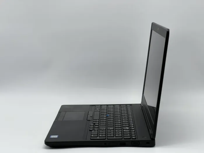 Ноутбук Dell Latitude 5590, i5-8350U, 16 GB, 240 GB, Intel UHD Graphics 620, 1920x1080, IPS [SH2604578] БУ - зображення 3
