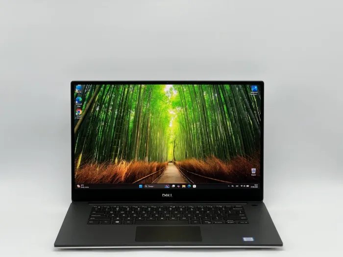 Ноутбук Dell XPS 15 7590, i7-9750H, 16 GB, 960 GB, NVIDIA GeForce GTX 1650, 3840x2160, OLED [SH26071021] БУ - зображення 1