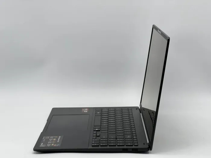 Ноутбук Asus VivoBook S16 M5606WA, AMD Ryzen AI 9 HX 370, 32 GB, 480 GB, AMD Radeon 890M, 3200x2000, OLED [SH26031124] БУ - зображення 3