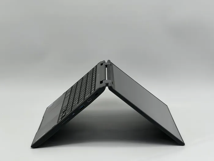 Ноутбук Lenovo 300e Chromebook 2nd Gen 2-in-1, Intel Celeron N4100, 8 GB, 32 GB, Intel UHD Graphics 600, 1366x768, IPS [2602337] БУ - зображення 4