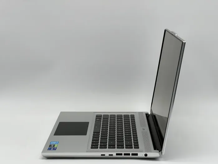 Ноутбук Gigabyte Aero 16 XE5 RP86, i7-12700H, 16 GB, 960 GB, NVIDIA GeForce RTX 3070 Ti, 3840x2400, OLED [SH2604034] БУ - зображення 3
