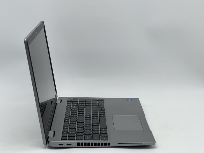 Ноутбук Dell Latitude 5520, i7-1185G7, 16 GB, 240 GB, Intel Iris Xe Graphics, 1920x1080, IPS [SH2607278] БУ - зображення 2