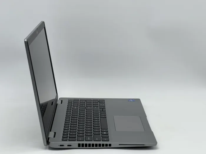 Ноутбук Dell Latitude 5520, i7-1185G7, 16 GB, 240 GB, Intel Iris Xe Graphics, 1920x1080, IPS [SH2607278] БУ - изображение 2