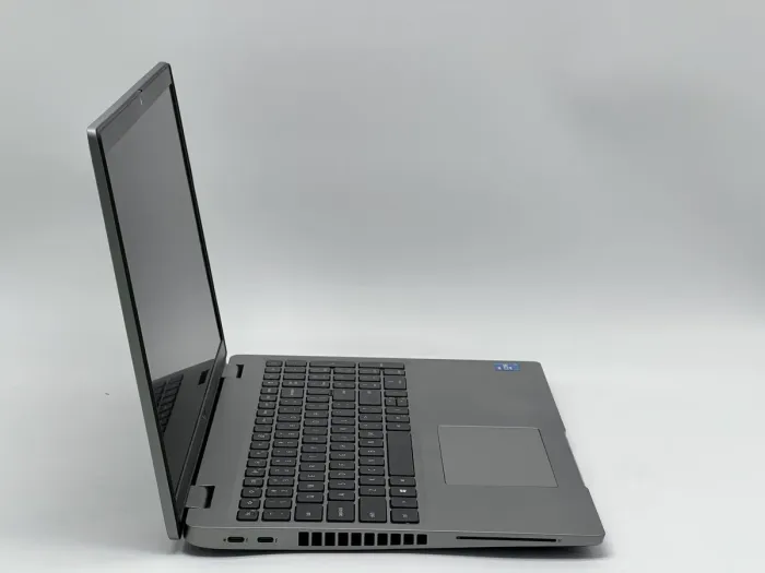 Ноутбук Dell Latitude 5520, i5-1145G7, 16 GB, 240 GB, Intel Iris Xe Graphics, 1920x1080, IPS [SH2601255] БУ - зображення 2