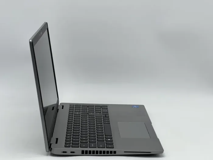 Ноутбук Dell Latitude 5520, i5-1145G7, 16 GB, 240 GB, Intel Iris Xe Graphics, 1920x1080, IPS [SH2605316] БУ - зображення 2