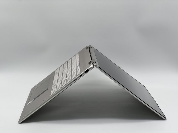 Ноутбук Lenovo Yoga 7 2-in-1 16AKP10, AMD Ryzen AI 5 340, 16 GB, 480 GB, Radeon 840M, 1920x1200, IPS [SH2602587] БУ - зображення 4