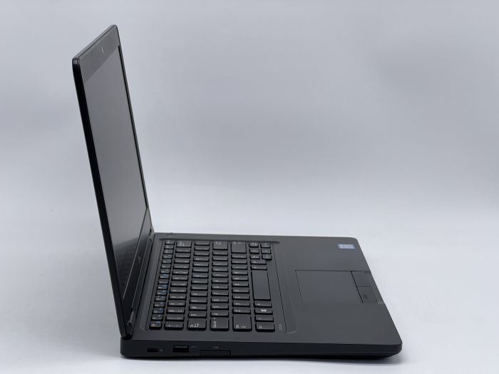 Ноутбук Dell Latitude 5480, i5-7300HQ, 8 GB, 240 GB, Intel HD Graphics 630, 1366x768, TN [SH2604161] БУ - зображення 2