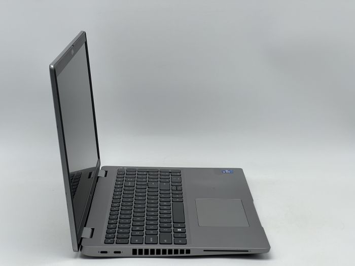 Ноутбук Dell Latitude 5520, i7-1185G7, 16 GB, 240 GB, Intel Iris Xe Graphics, 1920x1080, IPS [SH2609637] БУ - зображення 2