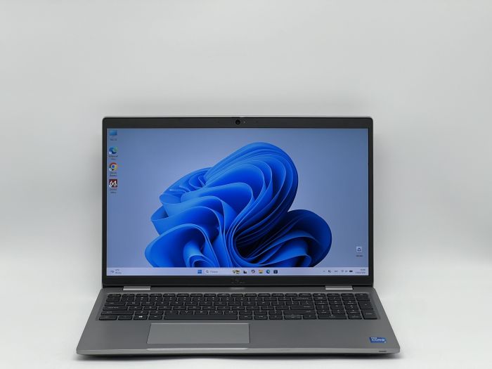 Ноутбук Dell Latitude 5520, i5-1135G7, 16 GB, 240 GB, Intel Iris Xe Graphics, 1920x1080, IPS [SH26031337] БУ - зображення 1