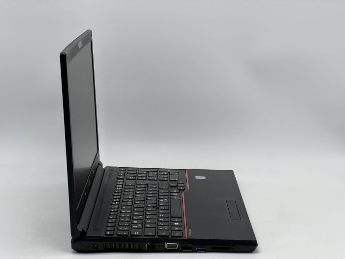 Ноутбук Fujitsu LifeBook E556, i5-6300U, 8 GB, 120 GB, Intel HD Graphics 520, 1366x768, TN [DV2608225] БУ - зображення 2