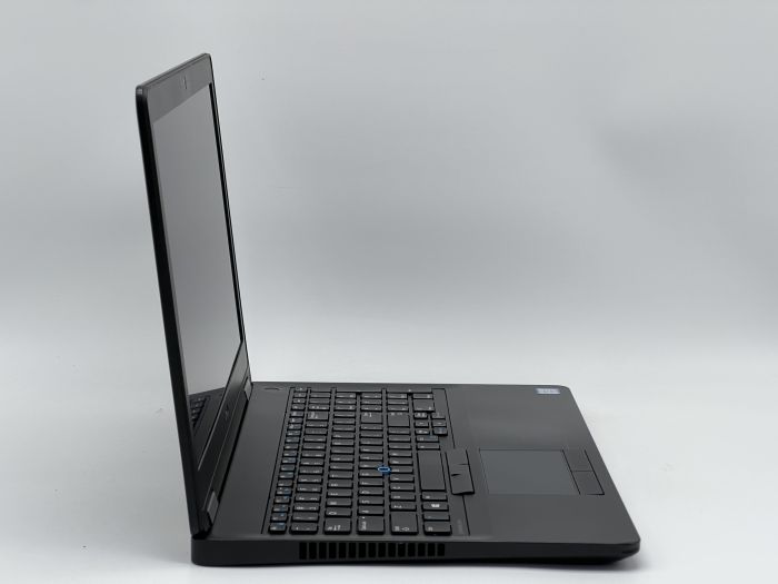 Ноутбук Dell Latitude E5570, i3-6100u, 8 GB, 240 GB, Intel HD Graphics 520, 1920x1080, IPS [SH2603684] БУ - зображення 2