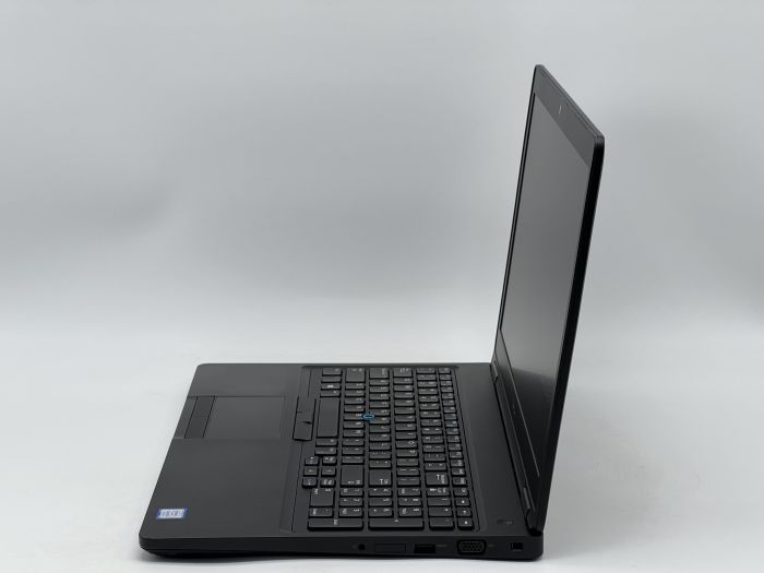 Ноутбук Dell Latitude 5590, i5-7300U, 8 GB, 120 GB, Intel HD Graphics 620, 1366x768, TN [SH2605908] БУ - зображення 3