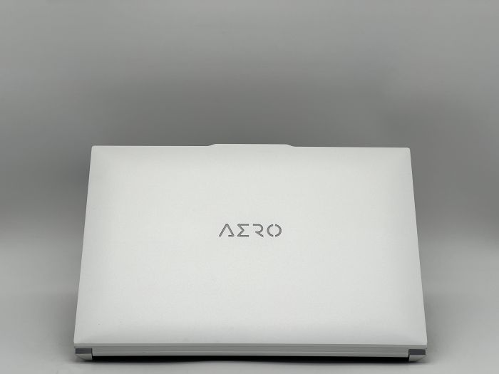 Ноутбук Gigabyte Aero 16 XE5 RP86, i7-12700H, 16 GB, 960 GB, NVIDIA GeForce RTX 3070 Ti, 3840x2400, OLED [SH2604034] БУ - зображення 4