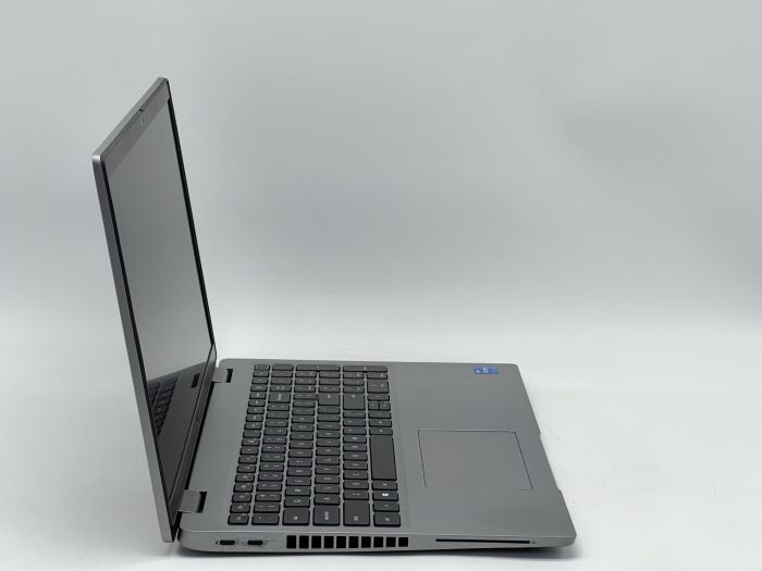 Ноутбук Dell Latitude 5520, i5-1135G7, 16 GB, 240 GB, Intel Iris Xe Graphics, 1920x1080, IPS [SH2608374] БУ - зображення 2
