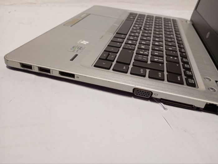 Ультрабук Б-класу HP EliteBook Folio 9470m / 14" (1366x768) TN / Intel Core i5-3437U (2 (4) ядра по 1.9 - 2.9 GHz) / 8 GB DDR3 / 500 GB HDD / Intel HD Graphics 4000 / WebCam / Win 10 / АКБ не тримає б/в - зображення 5