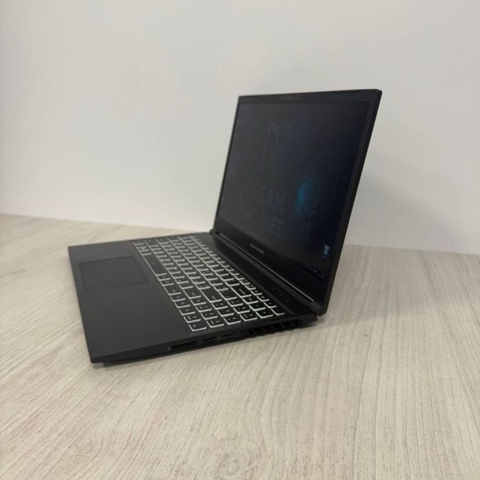 Ігровий ноутбук Б-класу Dream Machines GM5AGEE / 15,6" (1920x1080) IPS / Intel Core i5-12450H (8 (12) ядер по 3,3 - 4,4 ГГц) / 16 ГБ DDR5 / 512 ГБ SSD / nVidia GeForce RTX 3050, 4 ГБ GDDR6, 128-біт / WebCam б/в - зображення 5