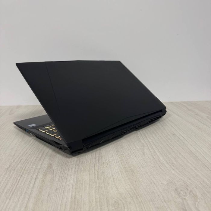 Ігровий ноутбук Б-класу Clevo N850Hj / 15,6" (1920x1080) IPS / Intel Core i7-7700HQ (4 (8) ядра по 2,8 - 3,8 ГГц) / 8 ГБ DDR4 / 128 ГБ SSD + 500 ГБ HDD / nVidia GeForce GTX 1050, 2 ГБ GDDR5, 128-біт / WebCam б/в - зображення 6