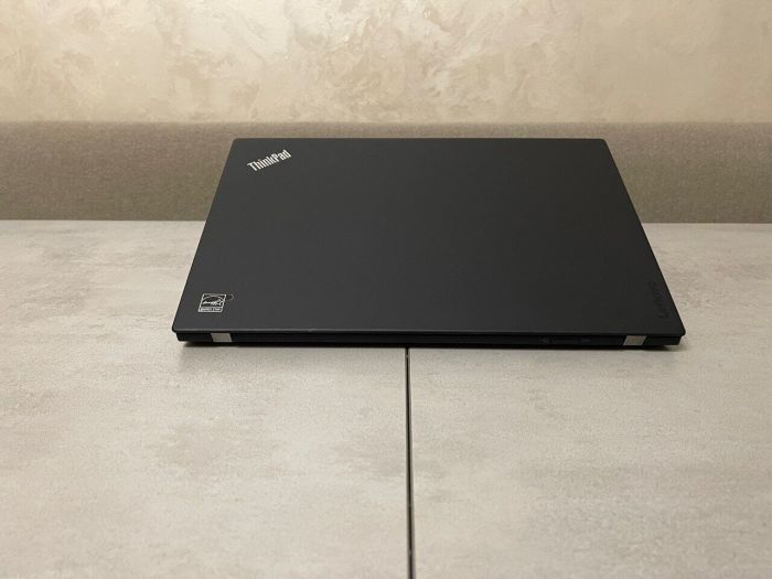 Ультрабук Lenovo ThinkPad X1 Carbon (4th Gen) / 14" (1920x1080) IPS / Intel Core i5-6300U (2 (4) ядра по 2.4 - 3.0 GHz) / 8 GB DDR3 / 128 GB SSD / Intel HD Graphics 520 / WebCam / Fingerprint б/в - зображення 7