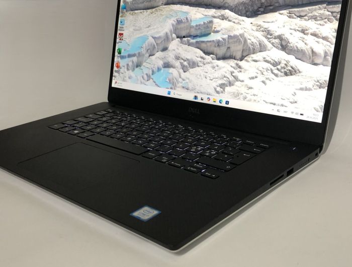 Мобільна робоча станція Dell Precision 5530 / 15,6" (1920x1080) IPS / Intel Core i7-8850H (6 (12) ядер по 2,6 - 4,3 ГГц) / 16 ГБ DDR4 / 512 ГБ SSD / nVidia Quadro P1000, 4 ГБ GDDR5, 128-біт / WebCam / Win 11 Pro б/в - зображення 9