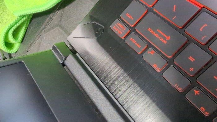 Ігровий ноутбук Б-класу MSI GF63 Thin 9SCXR / 15,6" (1920x1080) IPS / Intel Core i5-9300H (4 (8) ядра по 2,4 - 4,1 ГГц) / 16 ГБ DDR4 / 480 ГБ SSD / nVidia GeForce GTX 1650 Max-Q, 4 ГБ GDDR6, 128-біт / WebCam б/в - зображення 9