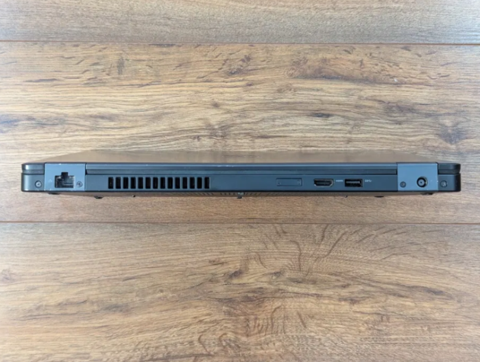 Ультрабук Б-клас Dell Latitude 5490 / 14" (1920x1080) IPS Touch / Intel Core i5-6300U (2 (4) ядра по 2.4 - 3.0 GHz) / 8 GB DDR4 / 256 GB SSD / Intel HD Graphics 520 / WebCam б/в - зображення 7