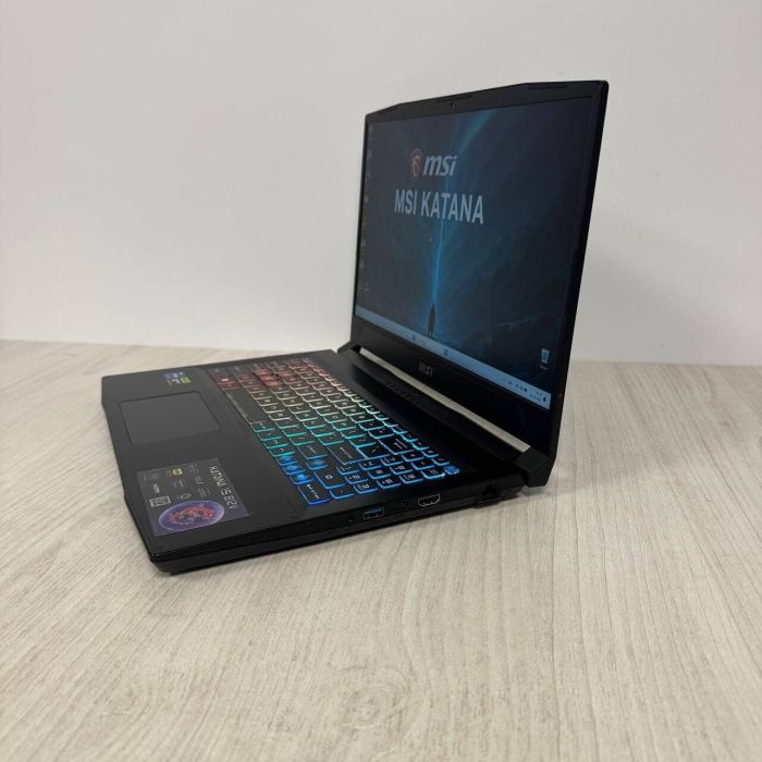 Ігровий ноутбук Б-класу MSI Katana 15 B12VFK / 15,6" (1920x1080) IPS / Intel Core i7-12650H (10 (16) ядер по 2,3 - 4,7 ГГц) / 16 ГБ DDR5 / 1000 ГБ SSD M.2 / nVidia GeForce RTX 4060, 8 ГБ GDDR6, 128-біт / Веб-камера / HDMI б/в - зображення 4