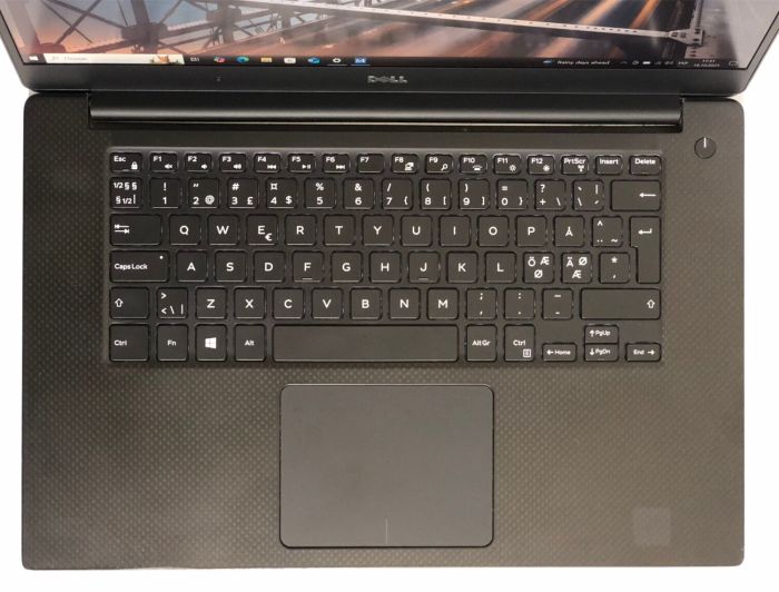 Мобільна робоча станція Б-клас Dell Precision 5510 / 15.6" (1920x1080) IPS / Intel Core i7-6820HQ (4 (8) ядра по 2.7 - 3.6 GHz) / 16 GB DDR4 / 256 GB SSD / nVidia Quadro M1000M, 2 GB GDDR5, 128-bit / WebCam б/в - зображення 16